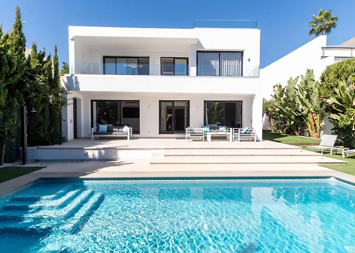 Villa 106 Private Luxury Villa, Heated Pool & Sauna Marbella