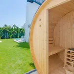 106 Private Luxury Villa, Heated Pool & Sauna Villa Marbella