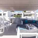 106 Private Luxury Villa, Heated Pool & Sauna Βίλα *