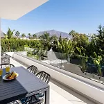 106 Private Luxury Villa, Heated Pool & Sauna Villa