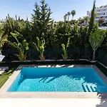 Βίλα 106 Private Luxury Villa, Heated Pool & Sauna *