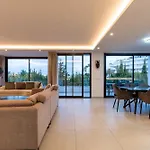 106 Private Luxury Villa, Heated Pool & Sauna Вілла Марбелья