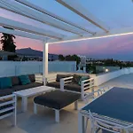 Вілла 106 Private Luxury Villa, Heated Pool & Sauna Марбелья