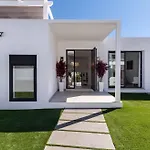 106 Private Luxury Villa, Heated Pool & Sauna Марбелья