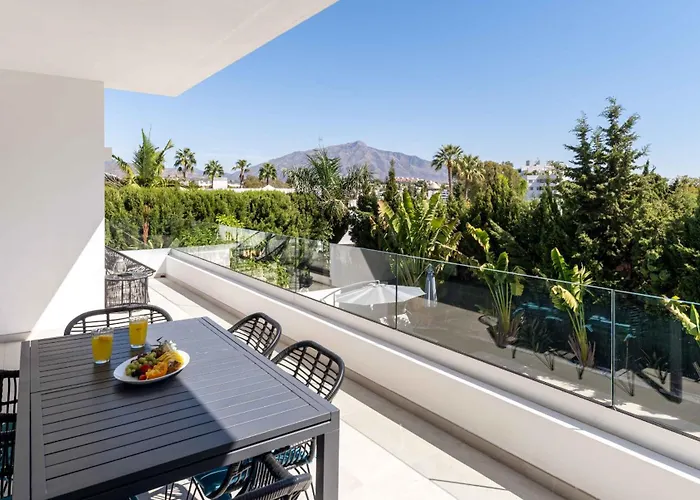 106 Private Luxury Villa, Heated Pool & Sauna Willa