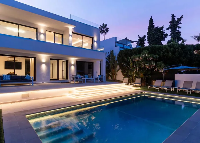 Villa 106 Private Luxury Villa, Heated Pool & Sauna