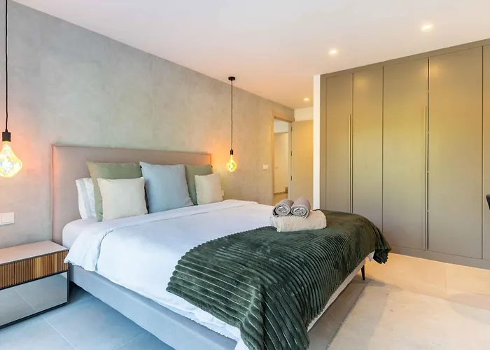 Villa 106 Private Luxury Villa, Heated Pool & Sauna Marbella